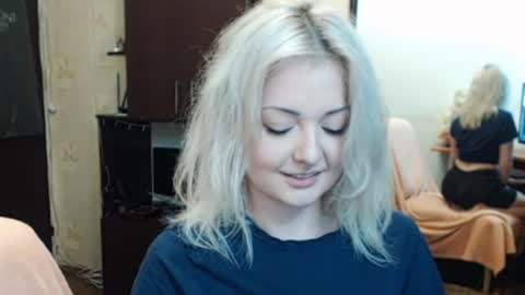 Snapshot of luckyshotgirl chatting on July 4, 2026, 6:03 pm LuckyShot online show from July 4, 2026, 6:03 pm