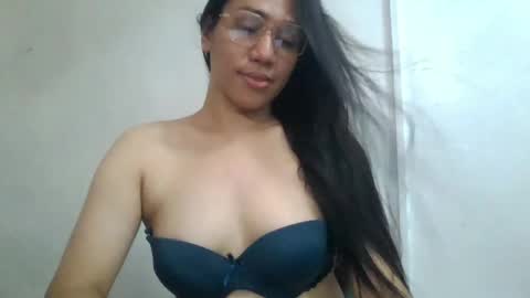 luckyts_cumx online show from May 2, 2026, 4:06 am