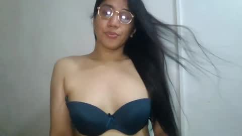 luckyts_cumx online show from May 20, 2026, 12:11 pm