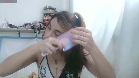 Snapshot of lucrecia21_ chatting on January 23, 2025, 5:21 pm Lucrecia... new accout...OFS LU 21 online show from January 23, 2025, 5:21 pm