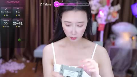 Snapshot of lucy__bb chatting on February 20, 2025, 12:15 pm Lucy online show from February 20, 2025, 12:15 pm