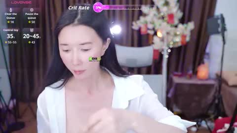 Snapshot of lucy__bb chatting on November 4, 2025, 9:08 am Lucy online show from November 4, 2025, 9:08 am