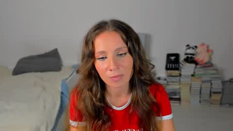lucy__ray online show from September 17, 2025, 7:48 pm