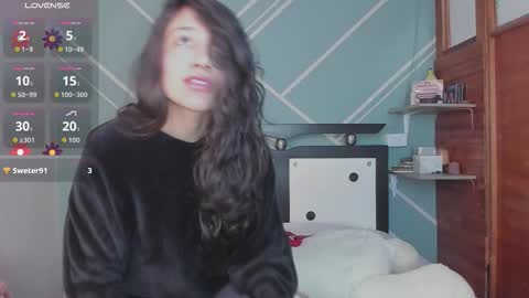 Lucy Herrera online show from October 5, 2025, 1:59 am