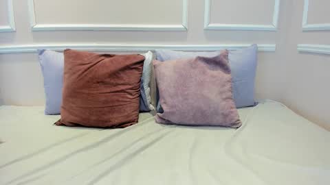 lucy_canel online show from January 10, 2026, 7:26 pm