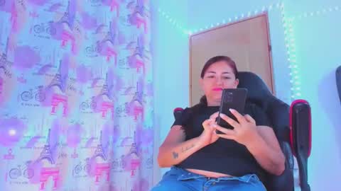 Snapshot of lucy_chanel chatting on May 17, 2026, 12:52 am lucy online show from May 17, 2026, 12:52 am