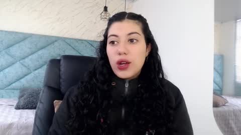 Lucy Greys online show from February 18, 2026, 1:18 pm