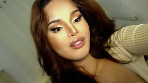 Snapshot of lucy_heartfiliaxxx chatting on December 8, 2024, 2:39 am MONA online show from December 8, 2024, 2:39 am