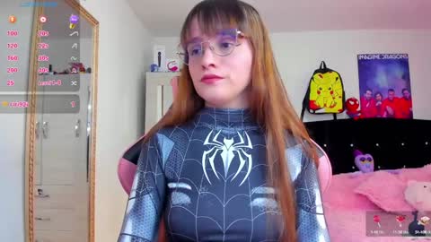 Snapshot of lucy_hess_ chatting on December 11, 2024, 4:53 pm Lucy online show from December 11, 2024, 4:53 pm