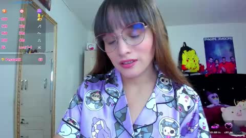 Snapshot of lucy_hess_ chatting on February 13, 2025, 9:27 pm Lucy online show from February 13, 2025, 9:27 pm