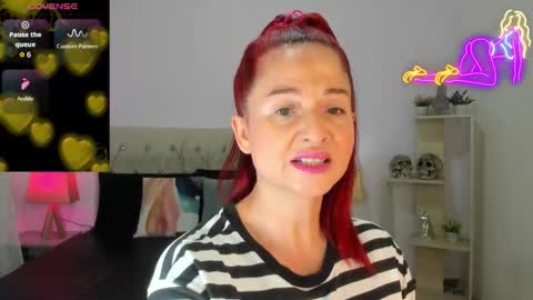 Lucia online show from November 9, 2025, 6:39 pm