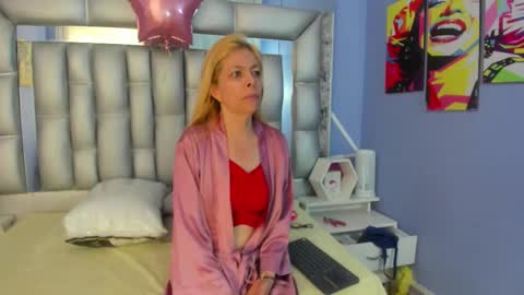  SleepyAbuela online show from November 21, 2025, 3:22 pm