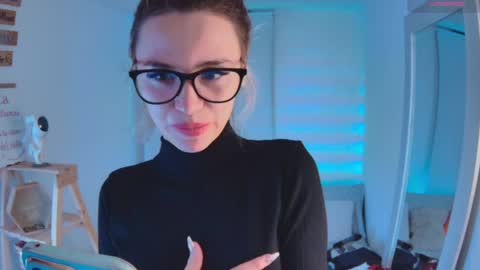 Snapshot of lucy_priincess chatting on December 14, 2024, 5:18 am lucy online show from December 14, 2024, 5:18 am