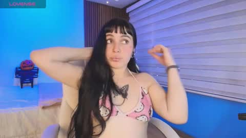 Sofia  online show from October 13, 2025, 8:09 pm