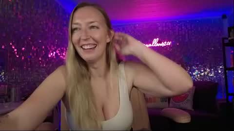 Snapshot of lucyallen4201 chatting on July 25, 2026, 12:31 am lucyallen4201 online show from July 25, 2026, 12:31 am