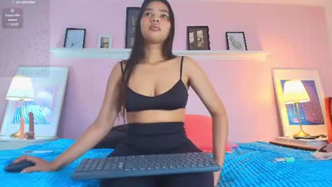 Snapshot of lucybelldh chatting on July 9, 2026, 9:52 pm Lucia Bell online show from July 9, 2026, 9:52 pm
