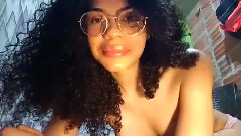 Snapshot of lucybellea chatting on November 28, 2025, 3:09 am Lucia online show from November 28, 2025, 3:09 am