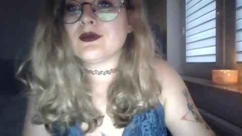 Snapshot of lucyflirt chatting on July 9, 2026, 7:29 pm lucyflirt online show from July 9, 2026, 7:29 pm