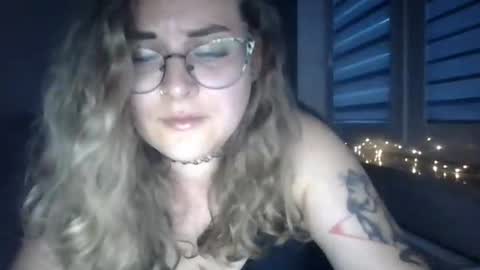 Snapshot of lucyflirt chatting on July 17, 2026, 7:19 pm lucyflirt online show from July 17, 2026, 7:19 pm