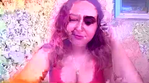 Snapshot of lucylavender444 chatting on September 15, 2025, 7:47 pm lucylavender online show from September 15, 2025, 7:47 pm