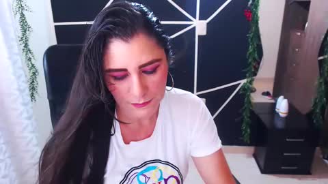 LUCY online show from March 4, 2025, 6:50 pm