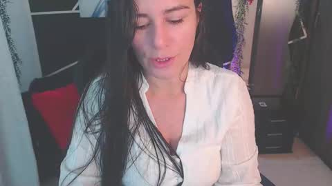 Snapshot of lucyli_ chatting on May 2, 2026, 2:44 pm LUCY online show from May 2, 2026, 2:44 pm