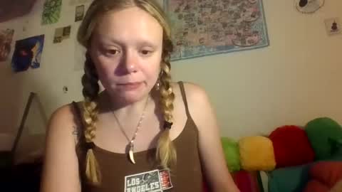 Snapshot of lucylovesflowers chatting on July 29, 2026, 8:56 am lucylovesflowers online show from July 29, 2026, 8:56 am