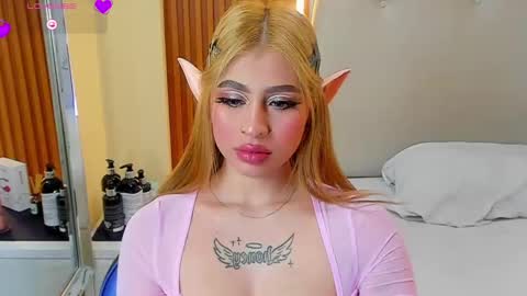 Snapshot of lucymars1 chatting on October 31, 2025, 1:23 pm L U C Y online show from October 31, 2025, 1:23 pm