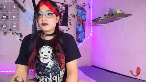 Snapshot of lucymorningstar399 chatting on June 19, 2026, 11:47 am Lucy online show from June 19, 2026, 11:47 am
