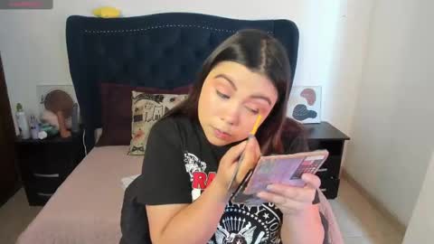 Lucy Petit online show from September 26, 2025, 1:15 pm