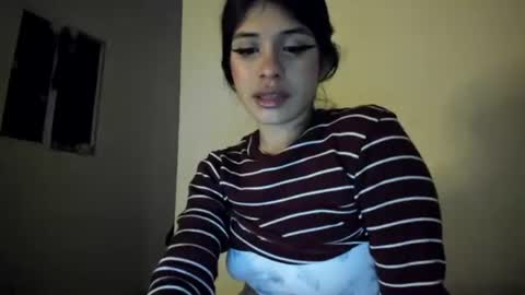 Snapshot of lucyportman chatting on June 5, 2026, 6:52 am lucyportman online show from June 5, 2026, 6:52 am