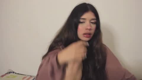 lucyportman online show from June 30, 2026, 5:08 am