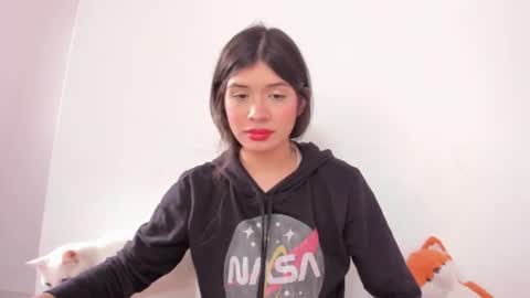 lucyportman online show from July 6, 2026, 11:29 am