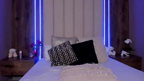 Lucy online show from March 26, 2026, 3:28 pm