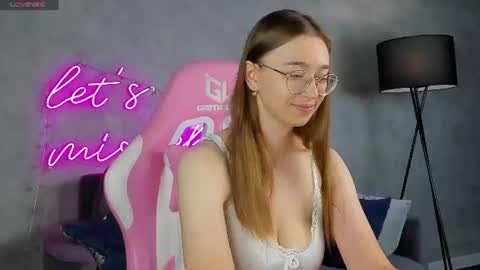 Snapshot of lucyy_green chatting on July 3, 2026, 12:50 am Lucy online show from July 3, 2026, 12:50 am