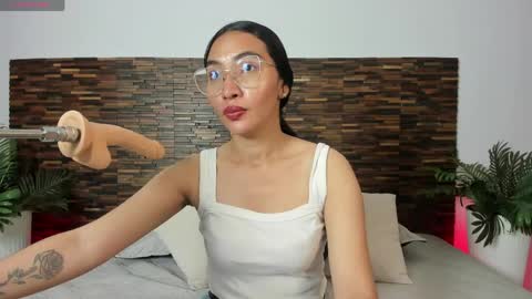 Lucy Liiu online show from June 9, 2026, 8:09 pm