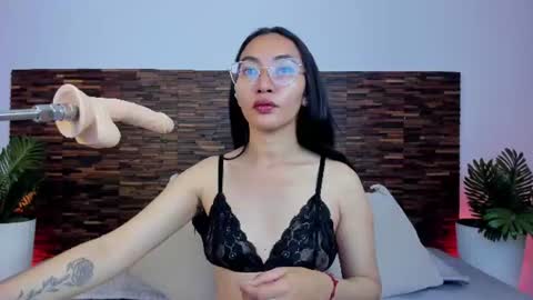 Lucy Liiu online show from July 10, 2026, 8:33 pm