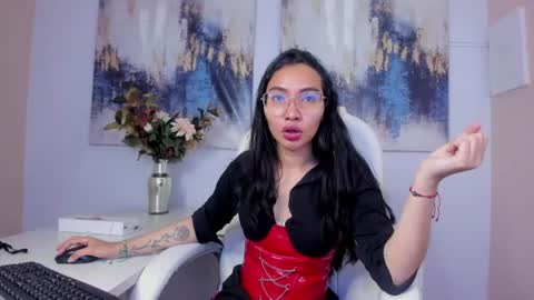 Lucy Liiu online show from July 24, 2026, 7:56 pm