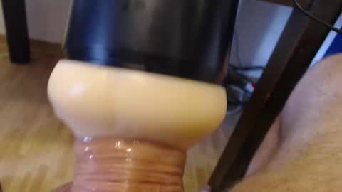 Hagen online show from April 19, 2026, 8:02 am