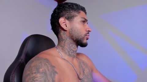 Luigi Vitale online show from November 25, 2025, 7:41 am