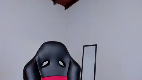 Luigi Vitale online show from April 15, 2026, 1:12 am