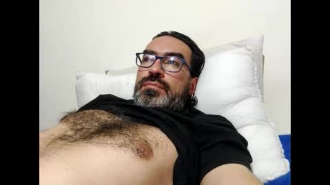 Snapshot of luis2988z chatting on May 12, 2026, 3:14 am Hairyman online show from May 12, 2026, 3:14 am