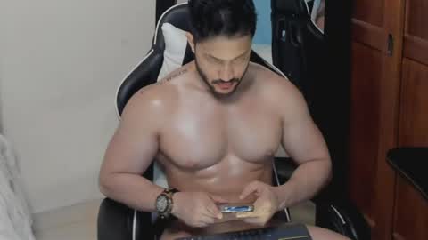luis_baptista online show from May 22, 2026, 3:46 am