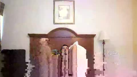 luis_flr online show from April 20, 2026, 12:57 am