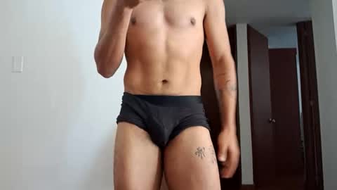 luis_prince_ online show from September 24, 2025, 5:49 pm