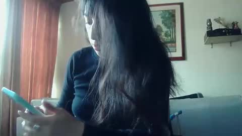 luisa_hollmes online show from November 10, 2025, 8:19 pm