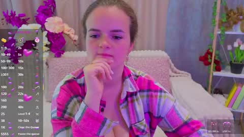 Snapshot of luisa_rosee chatting on May 9, 2026, 2:55 pm Luisa Rosee online show from May 9, 2026, 2:55 pm