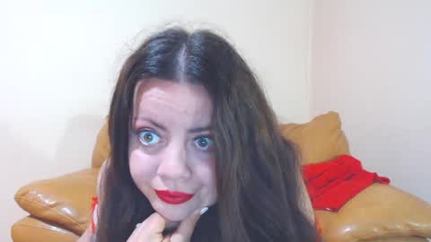 Snapshot of luisahornydoll chatting on April 19, 2026, 8:44 pm Cassie online show from April 19, 2026, 8:44 pm
