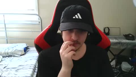 Luisdiaztube online show from May 5, 2026, 7:22 pm
