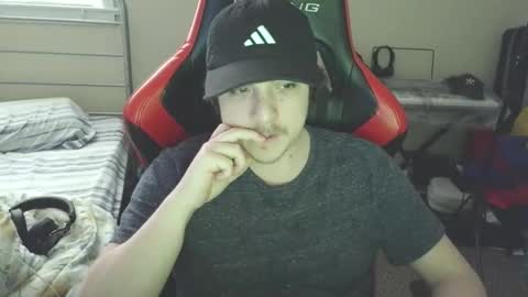 Luisdiaztube online show from May 13, 2026, 7:11 pm